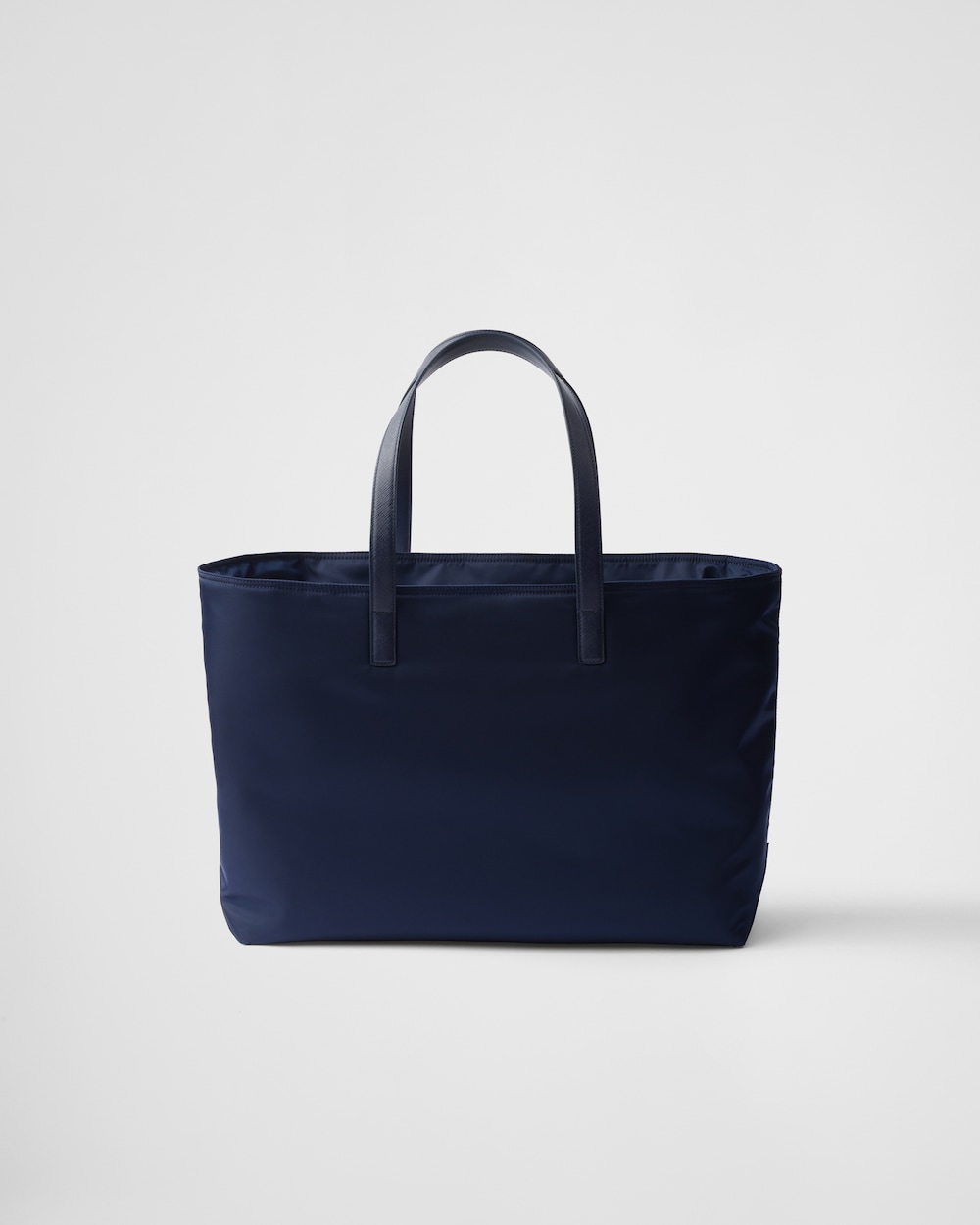 Prada Re-Edition 1978 Large Re-Nylon and Saffiano Leather Tote Bag - Image 4